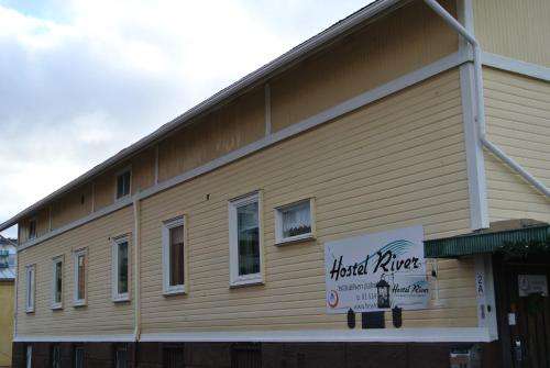 www.hostelriver.fi