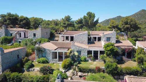 www.santelmoresidence.it