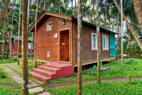 www.tranquilbeachresort.com