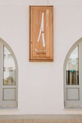 www.augustis.gr