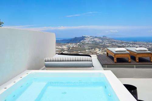 www.whiteandco.gr