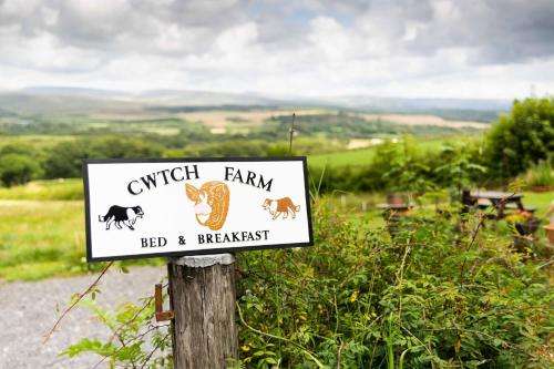 www.cwtchfarm.co.uk