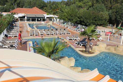 www.camping-calvi.com