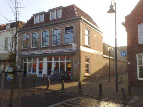 www.pensionzevenbergen.nl
