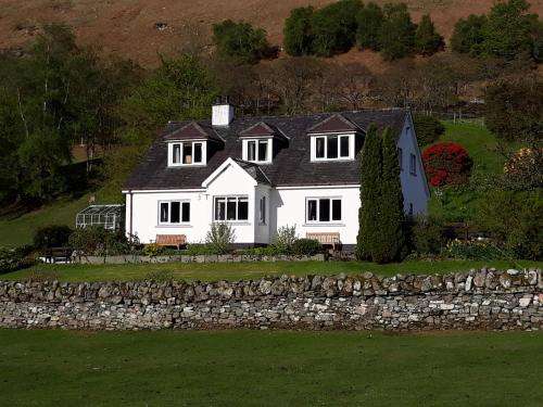 www.clachanfarmhouse.co.uk