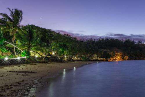 www.surffijiislands.com