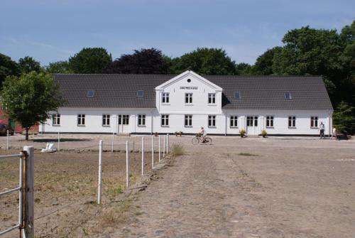 www.holtegaard.info