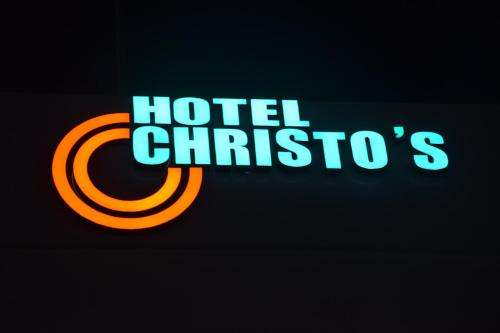 www.hotelchristos.com