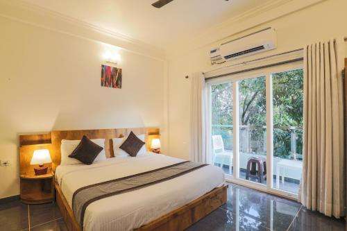 www.aariaresidency.com