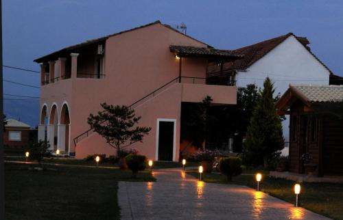 www.biscoutsis.com
