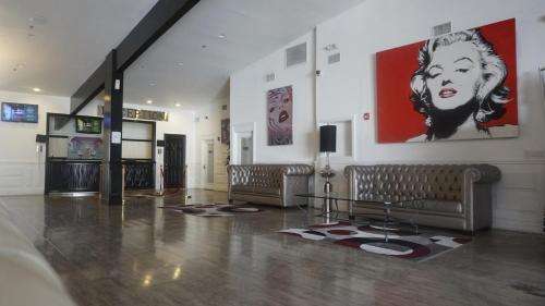 www.thegreentreeinn.com