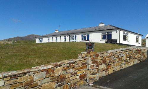 www.achillwestcoasthousebandb.com