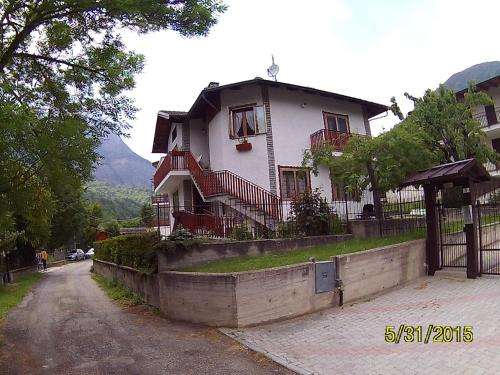 www.residenzalaruina.it