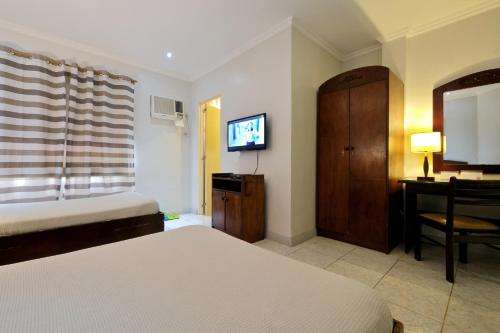 www.palazzopensionne.com.ph