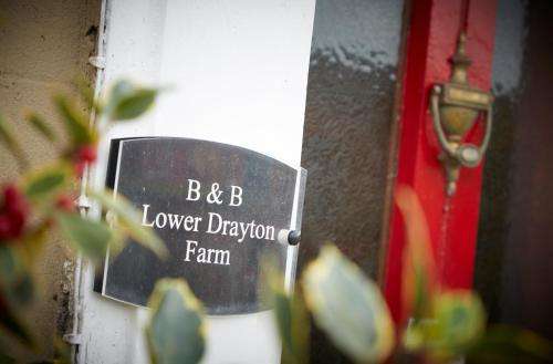 www.lowerdraytonfarm.co.uk