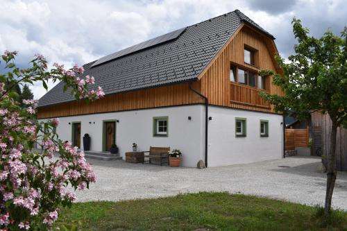 www.landschuetzer.at
