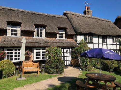 www.oldhunterslodge.co.uk