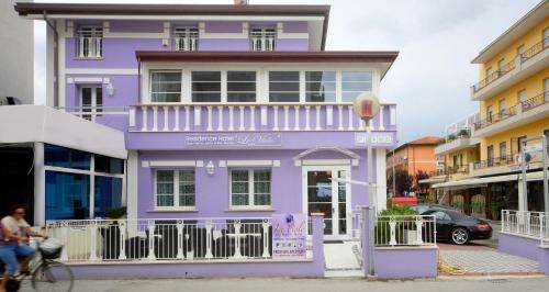 www.residencehotelleviole.it
