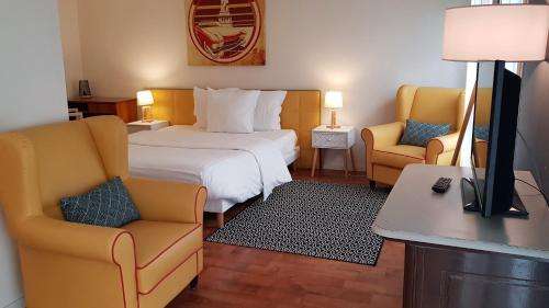 www.residencecarouge.fr