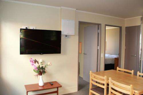 www.nikauapartments.co.nz