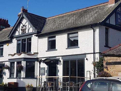 www.theboweshotel.uk