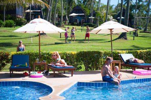 www.kohkoodbeachresorts.com