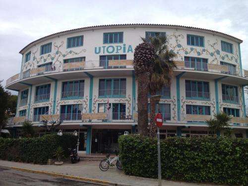 www.utopiasitges.com