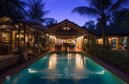 www.thevillagebunaken.com