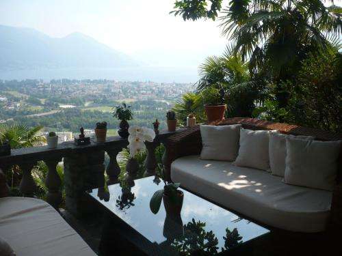 www.pensione-olanda.ch