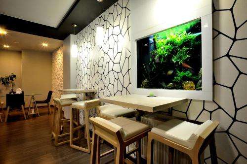 www.hostelpromenada.pl
