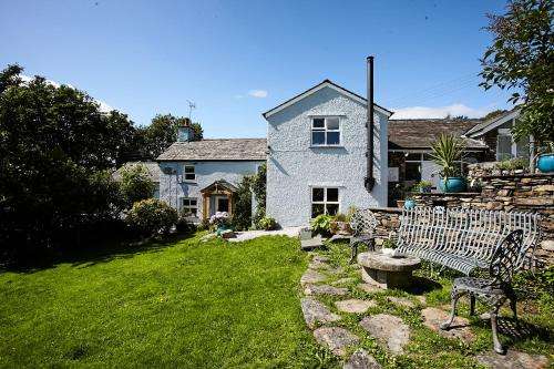 www.bluehousebedandbreakfast.co.uk