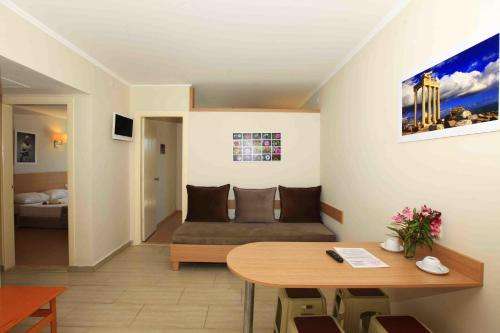 www.suncityhotelside.com