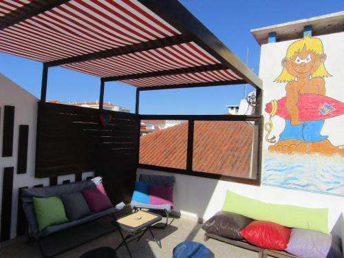 www.westcoastsurfhostel.com