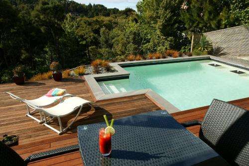 www.decksofpaihia.co.nz