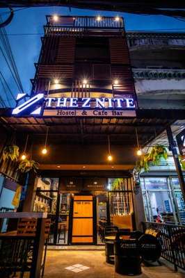 www.theznitehostel.com