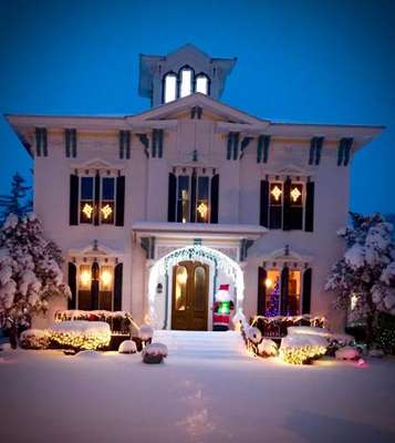www.tillinghastmanor.com