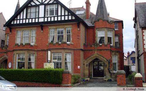 www.crickleighhouse.co.uk