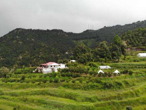 www.enchantedhills.in