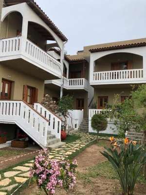 www.nicolasbeach.com