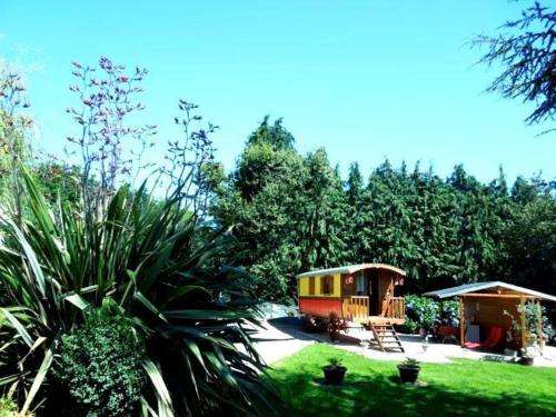 www.camping-la-cle-des-pres.com
