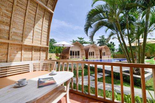 www.villadelmarcanggu.com