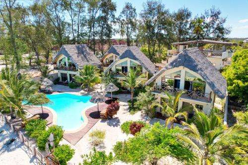 www.cloveisland.com