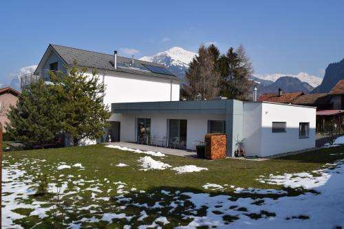 www.calanda-bnb.ch