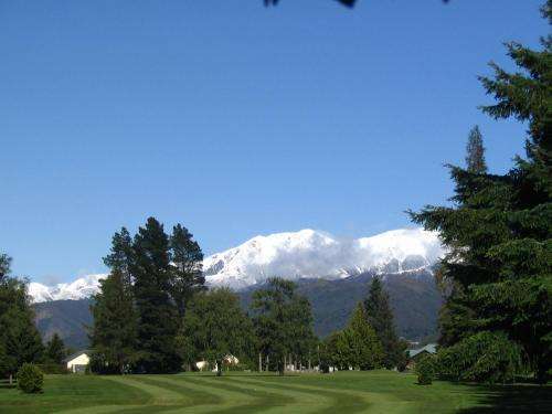 www.alpinespringsmotel.co.nz