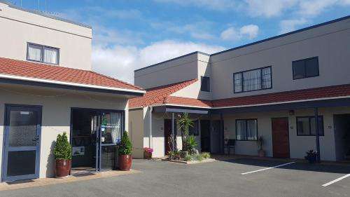 www.palm-court.co.nz