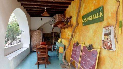 www.casagialla.it