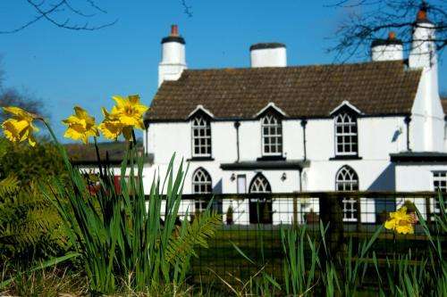 www.tudorlodgejameston.co.uk