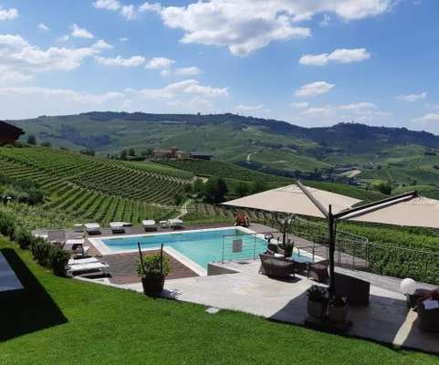 www.relaiscasasobrero.it
