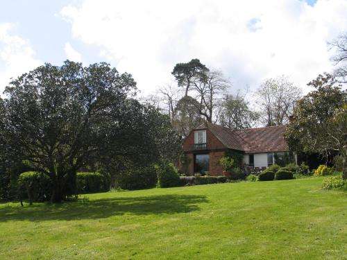 www.brookbarn-graffham.co.uk