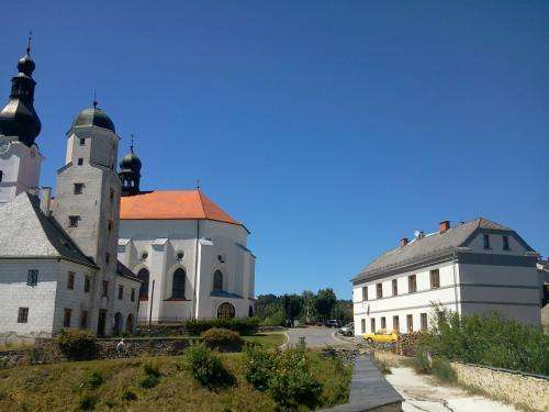 www.ubytovani-branna.cz